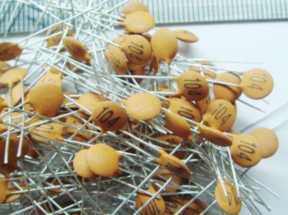 什么是高壓瓷片電容器和低壓瓷片電容器？